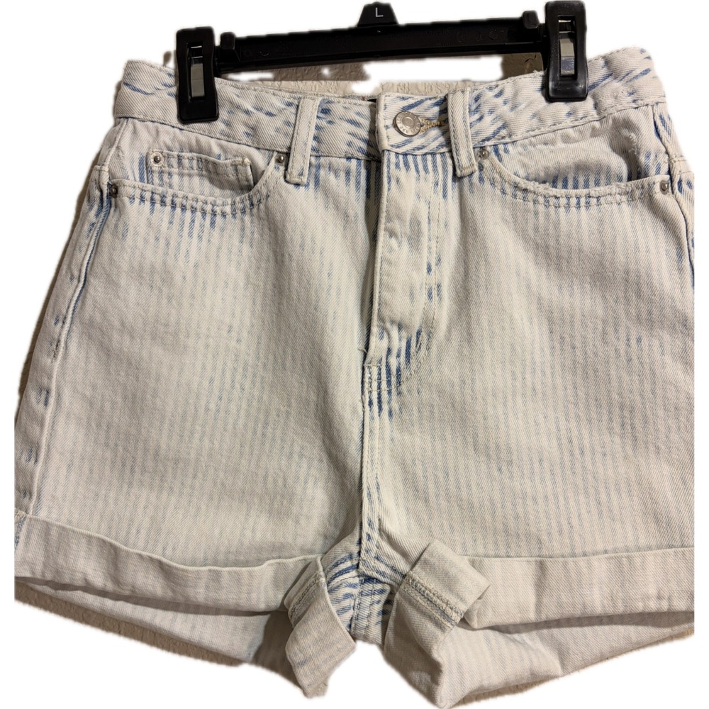 BDG Urban Outfitters High Rise Mom Shorts Striped Acid Wash Denim Light Blue 24